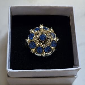 Elegant Blue and Gold Women's Ring